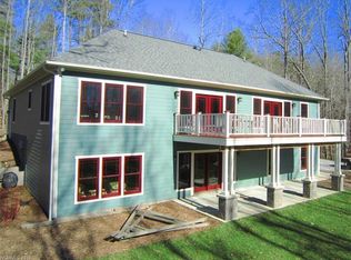 957 Monte Vista Rd, Candler, NC 28715