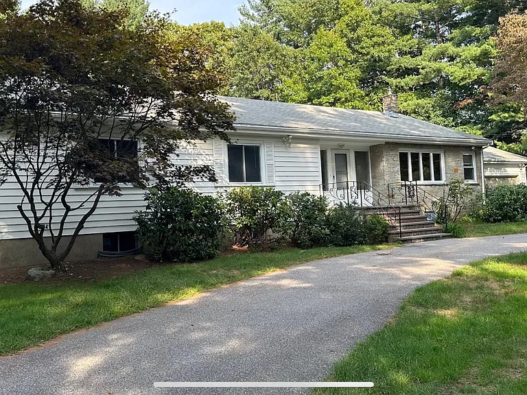 65 Brown St — Photo 1