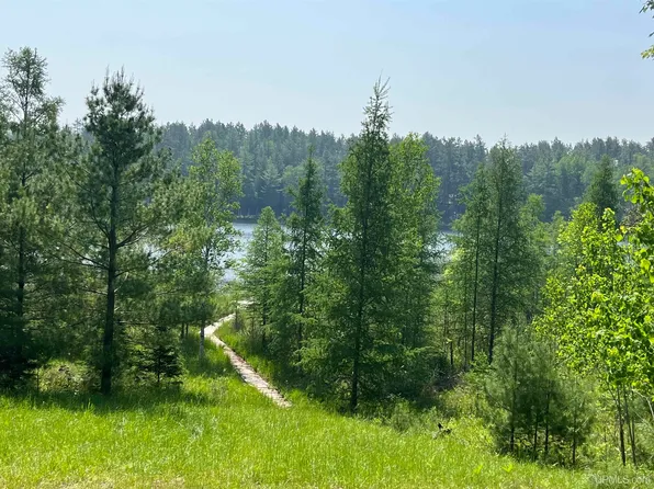 W3319 Lake Louise Dr N Lot 14, Vulcan, MI 49892