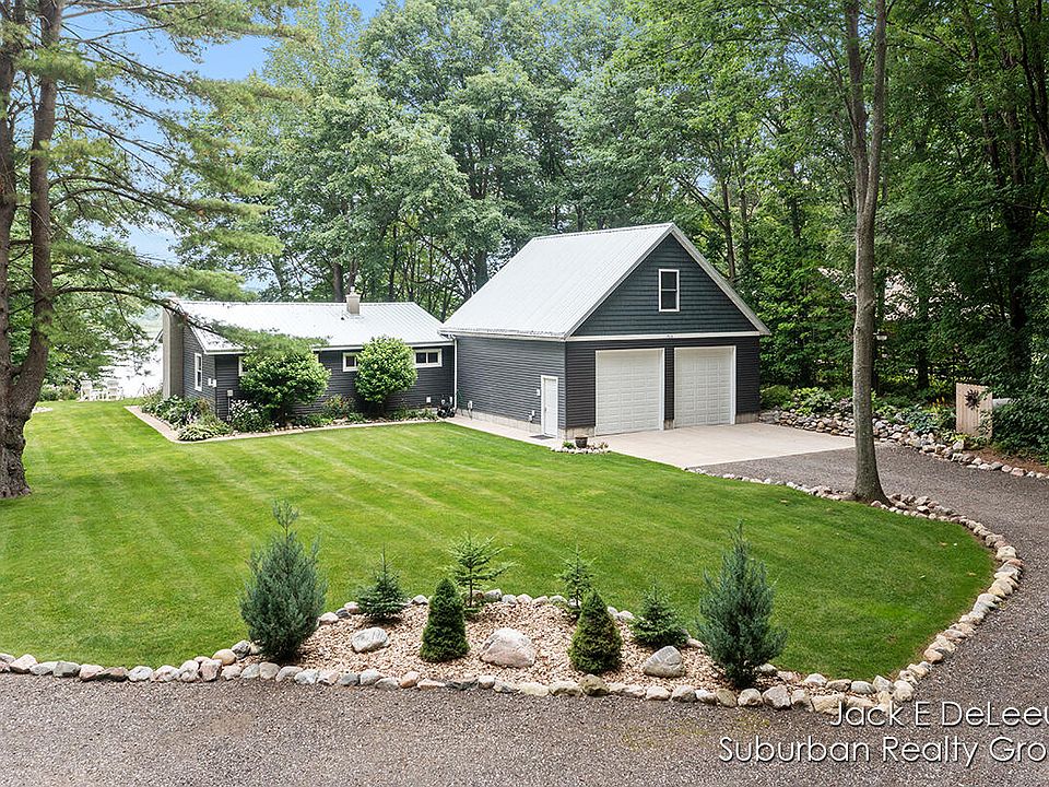 1st image of 7636 W Birch Ln