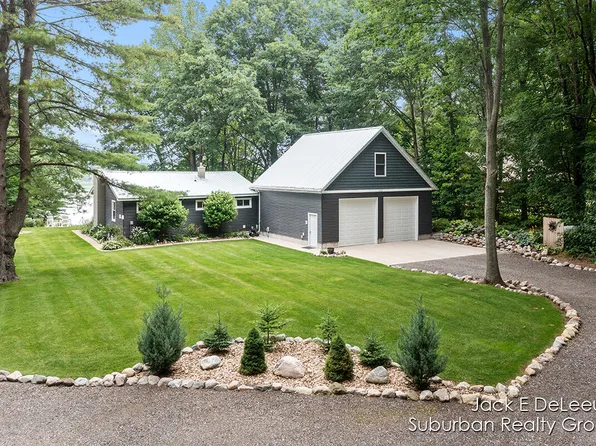 7636 W Birch Ln, New Era, MI 49446