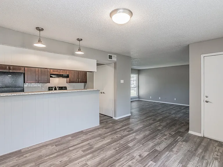 Station 121 at Town Center Apartments — Photo 75