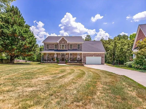 4719 Clifton Park Dr, Jamestown, NC 27282