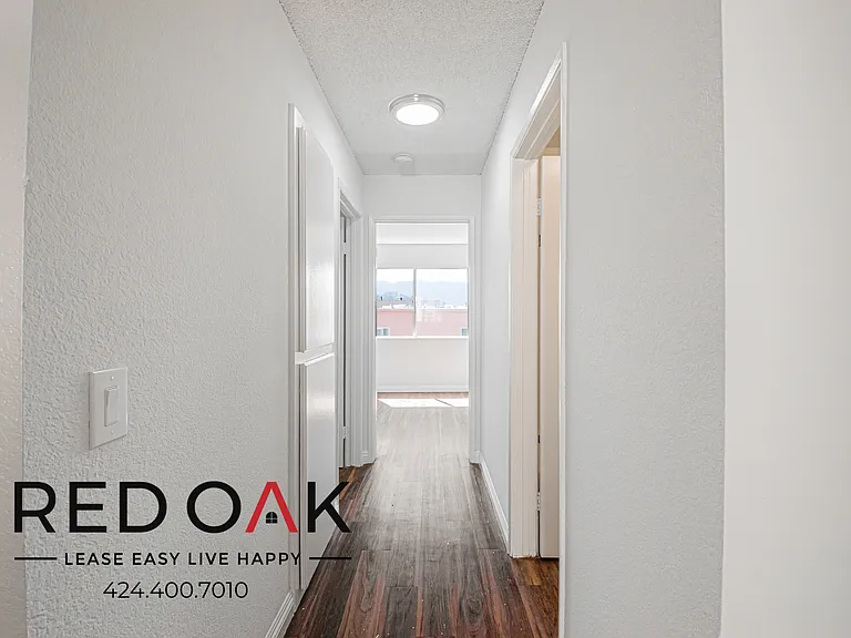 10346 Commerce Ave #6 — Photo 16