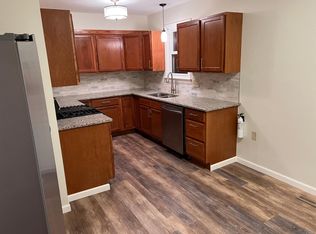 333 S Sporting Hill Rd, Mechanicsburg, PA 17050