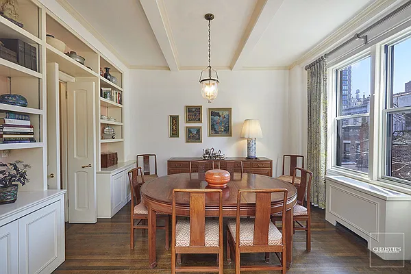 Sold by Christie's International Real Estate Group, LLC | media 12