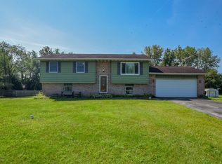 2049 E 1130 N, Demotte, IN 46310