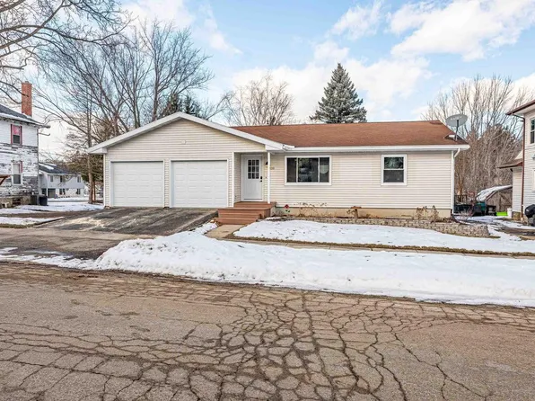 410 4th Avenue, New Glarus, WI 53574