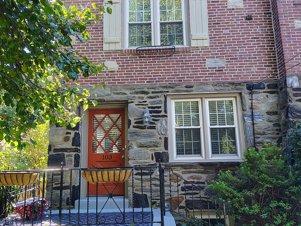 103 Valley View Rd