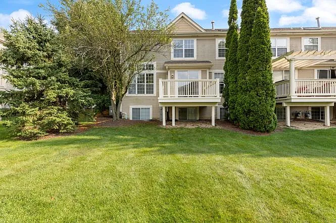 487 Vaughn Cir — Photo 14