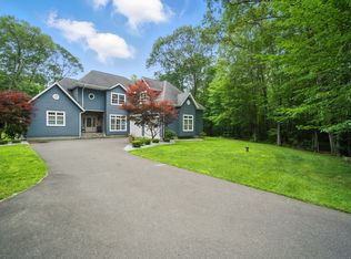 31 Galbraith Rd, Somers, CT 06071