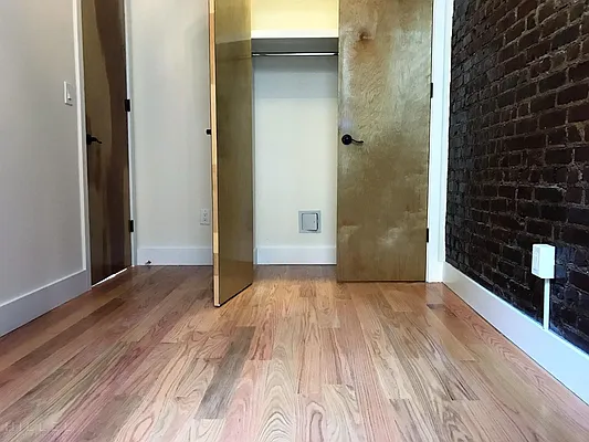 Rented by Hillel Realty Group | media 66