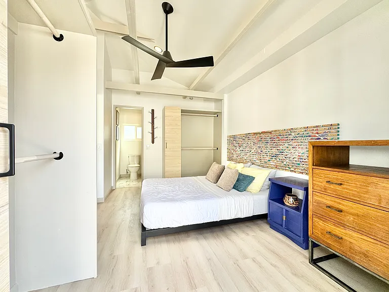 3951 Haines St — Photo 20