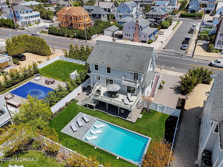 912 Ocean Ave — Photo 42