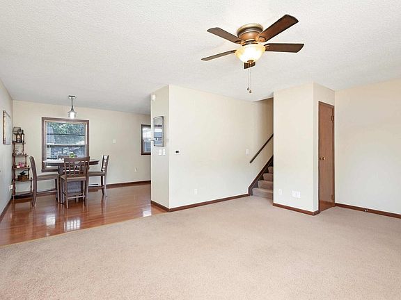 5th image of 1728 Spruce Hills Dr