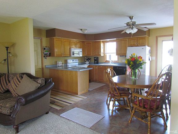 Open floor plan & new flooring throughout!