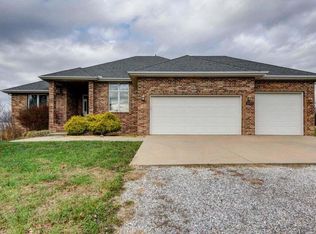 8997 W Lake Vista Ln, Springfield, MO 65802