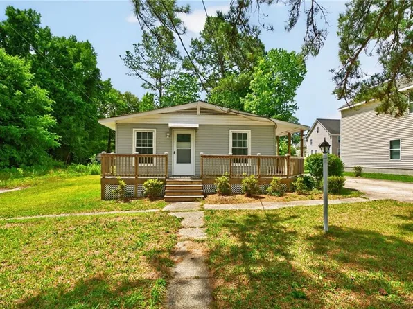 5001 Clifton St, Chesapeake, VA 23321