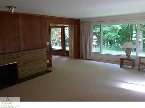 4th image of 3650 E Arbutus Dr