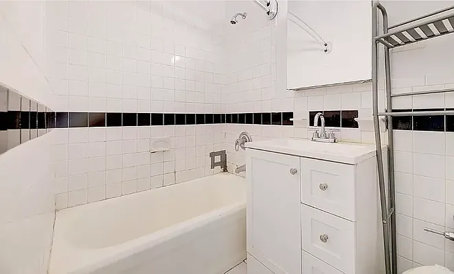 Rented by REAL New York | media 9