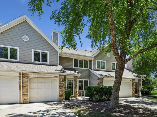 811 Burr Oaks Dr Unit 1102, West Des Moines, IA 50266