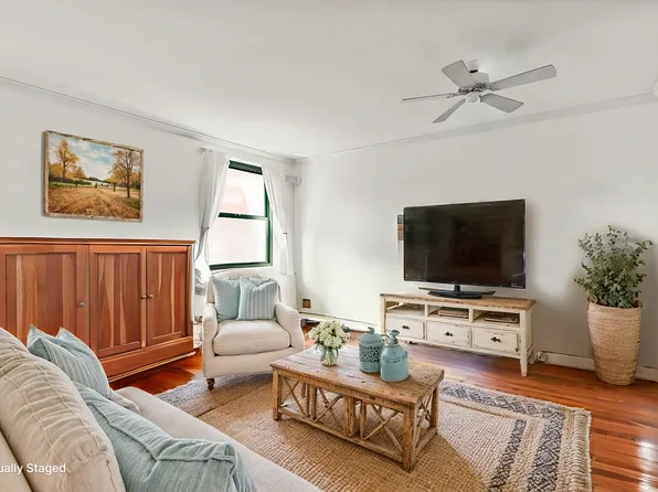 626 Washington Street image 1 of 8