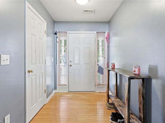 3rd image of 4105 Bluestem Dr