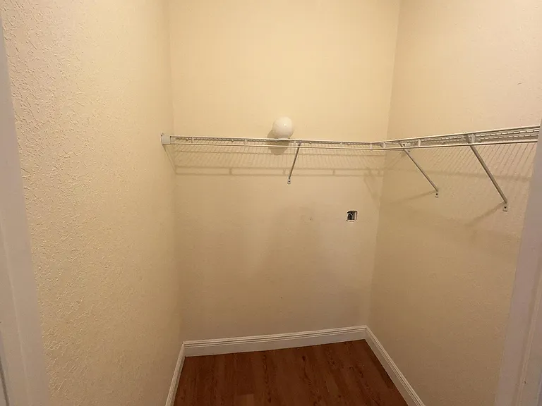 10665 Lake Breeze Dr #10665 — Photo 15