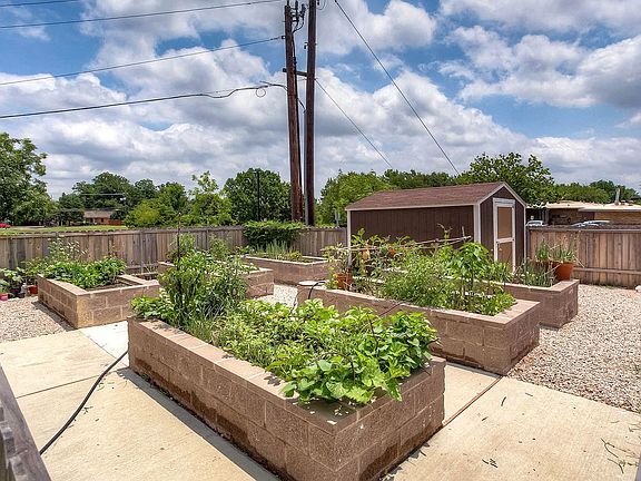 4th image of 2620 Ruidosa Ave APT 100