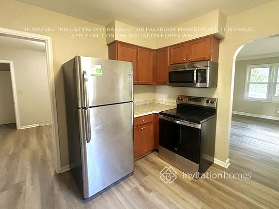 4th image of 3940 3rd St NE