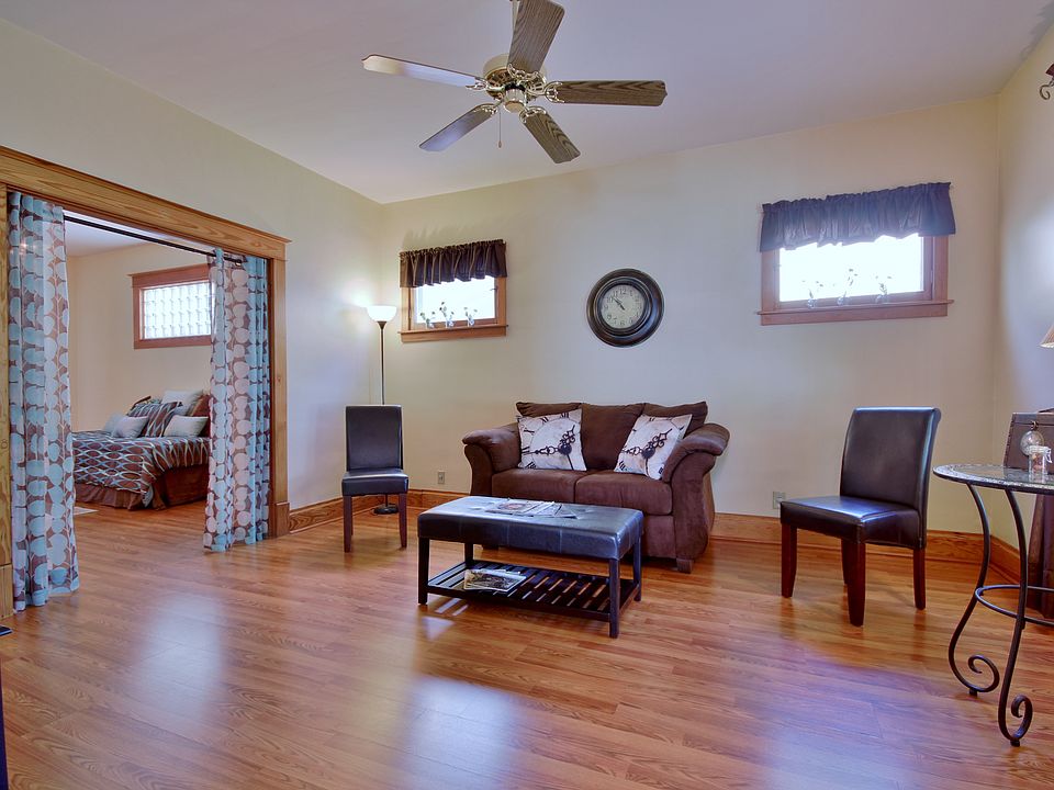 1st image of 5422 Neosho St