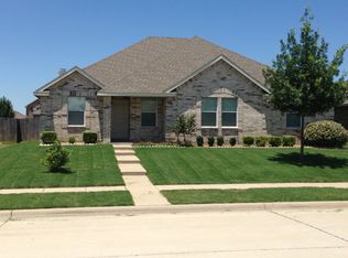 504 Cypress Ct, Red Oak, TX 75154