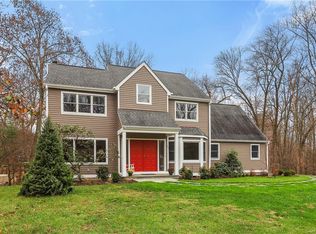30 Habitat Ln, Cortlandt Manor, NY 10567