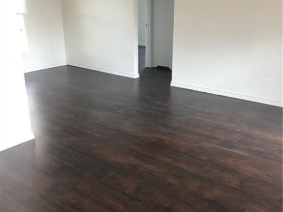 2nd image of 613 Circle Dr