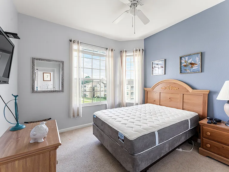 8102 Princess Palm Ln #305 — Photo 18
