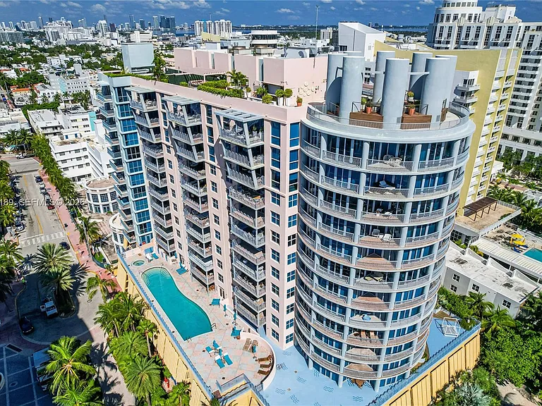 1500 Ocean Dr #505 — Photo 32