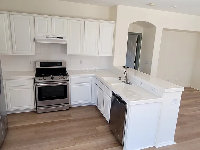 10201 Wood Work Ln — Photo 4