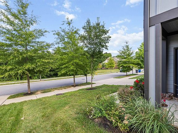 4th image of 1007 Beamon Dr