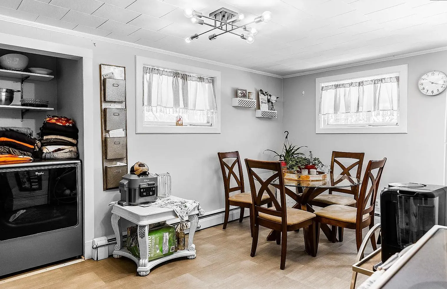 2 bed, $1,600 — Photo 4