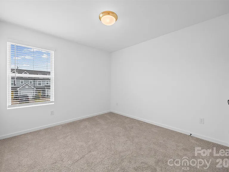 328 Drawbar Dr — Photo 18