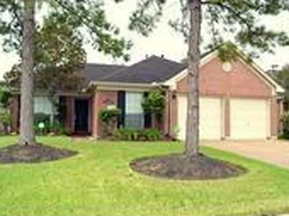 3710 Glenhill Dr, Pearland, TX 77584
