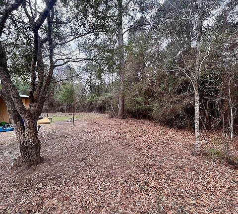 2nd image of 27 Spice St