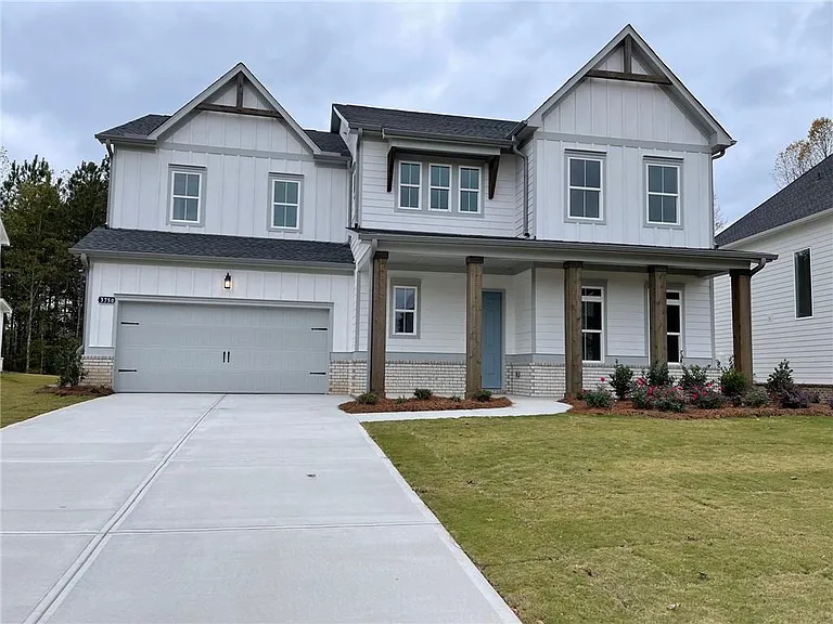 3750 Crestland Ln — Photo 2