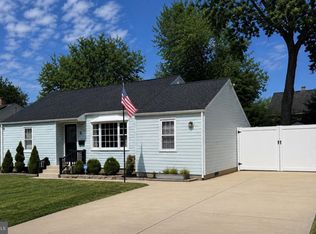 31 Elton Ave, Hamilton, NJ 08620