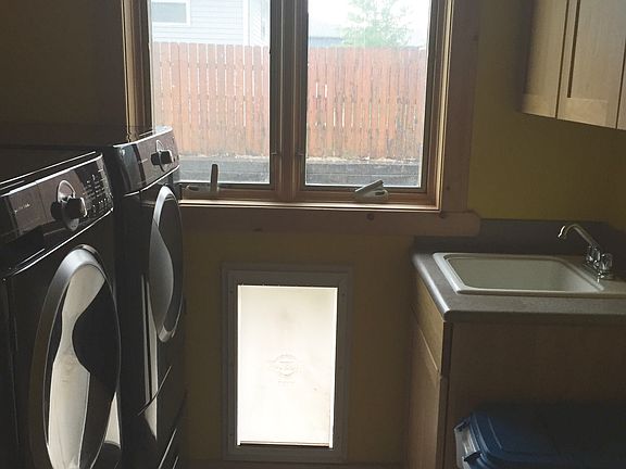 Laundry/mud room