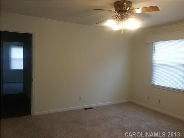1st image of 3823 Shamrock Dr