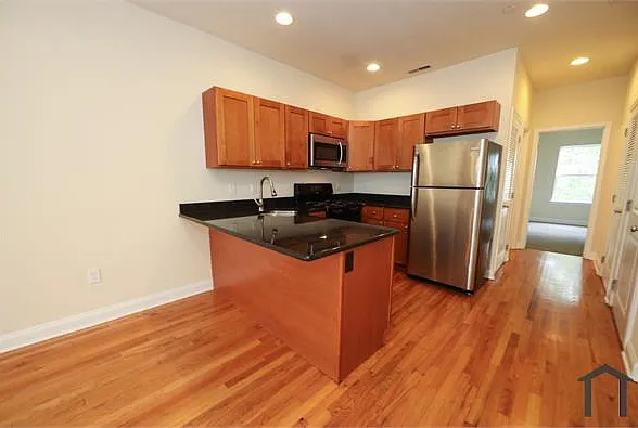 4 bed, 1153 sqft, $2,220 — Photo 1