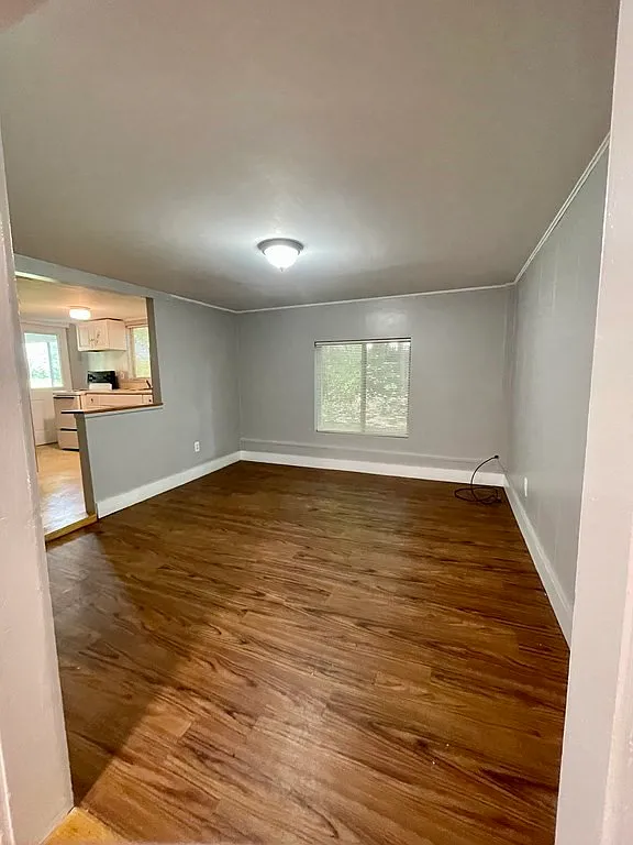 1 bed, 400 sqft, $1,750 — Photo 3