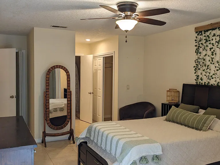 5307 Burning Tree Dr — Photo 9