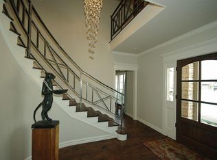 7313 Lancet Ln, Nichols Hills, OK 73120